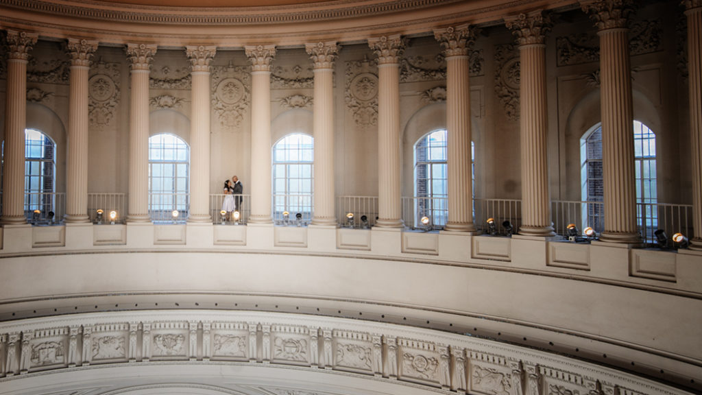 Columns in the upper dome