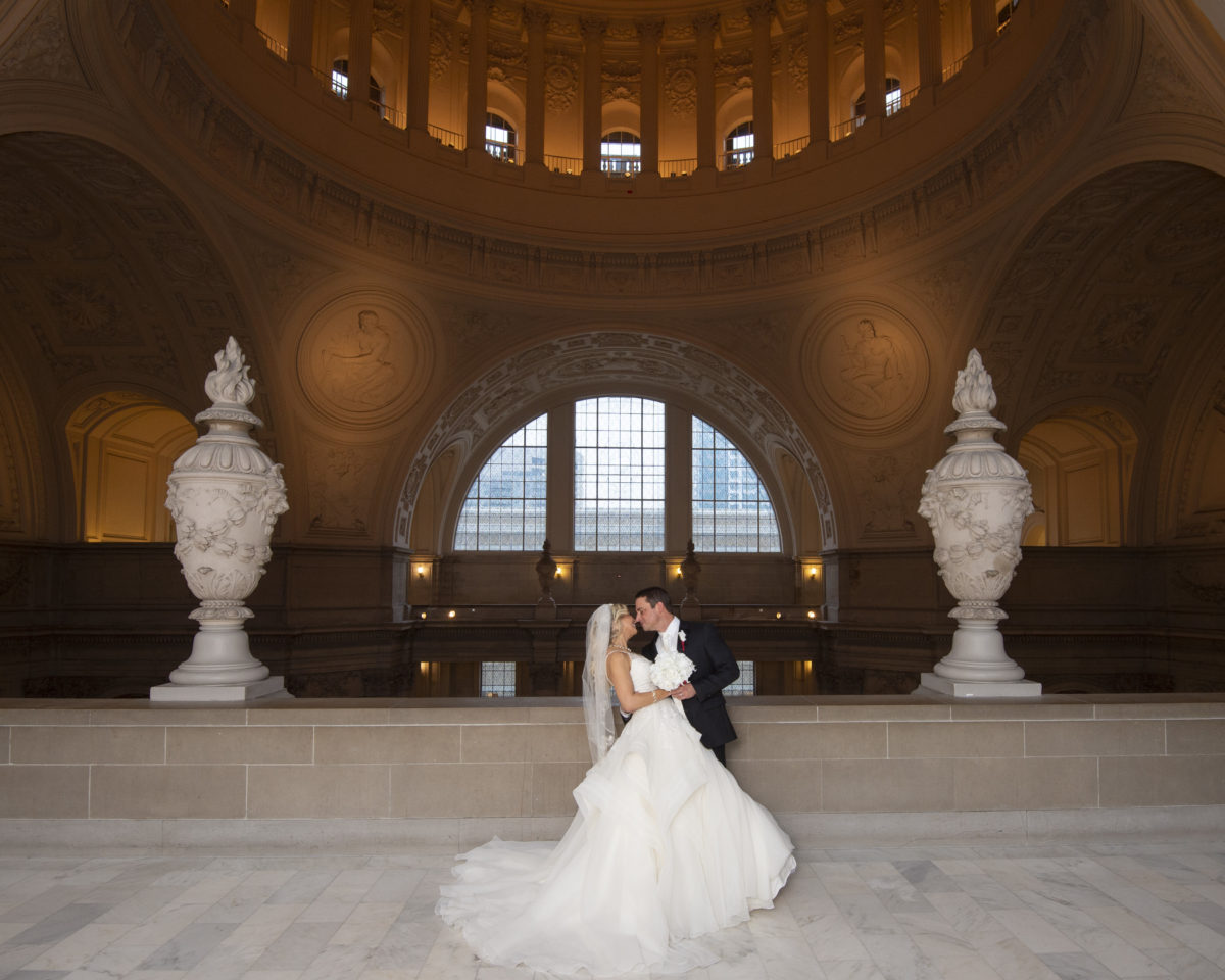 San Francisco city hall wedding photography in the early evening