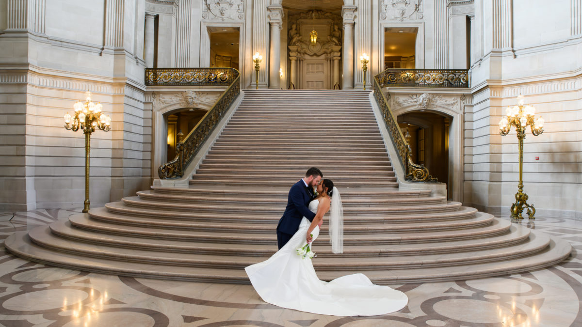 Beautiful San Francisco city hall wedding photography image on the Grand Staircase.